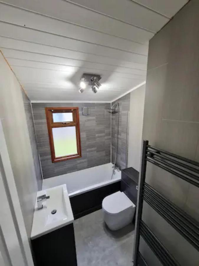 4 Bed Luxury Lodge With Hot Tub Near Lake District Warton  Εξωτερικό φωτογραφία