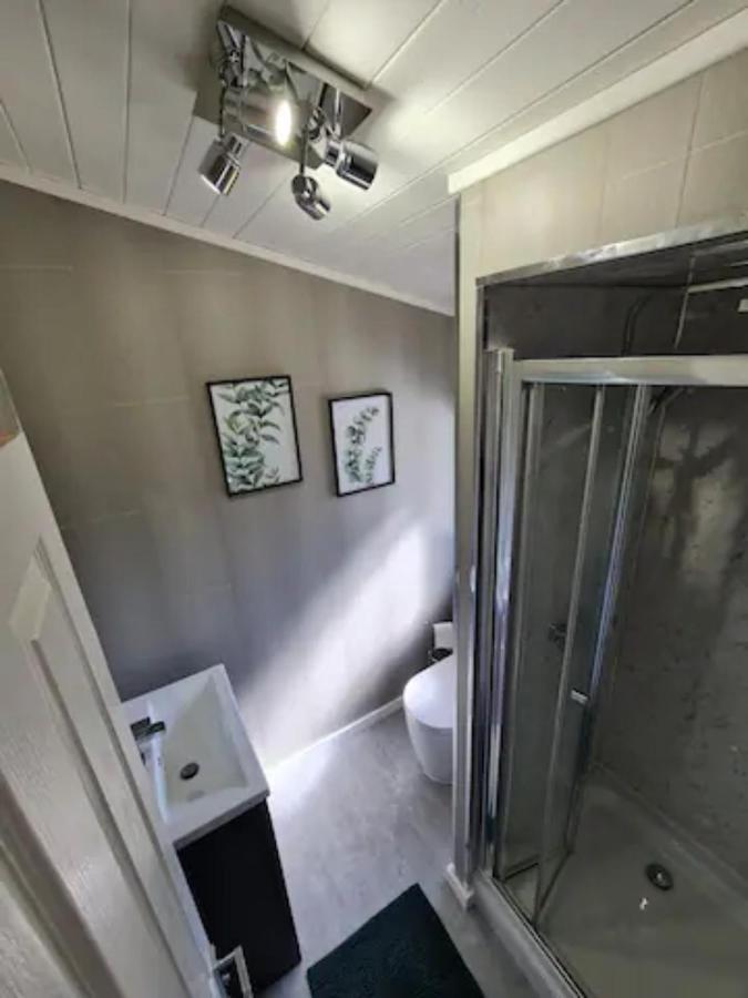 4 Bed Luxury Lodge With Hot Tub Near Lake District Warton  Εξωτερικό φωτογραφία